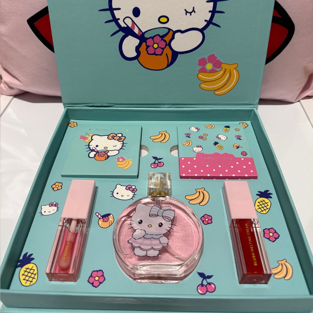 Hello Kitty Tropical Fun make up Set